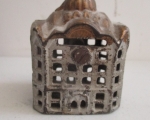 cast-iron-banks4