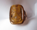 cameo gold estate ring 1