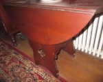 drop leaf round table