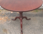early-round-tilt-top-table2