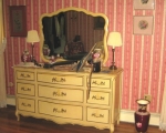 dresser-with-mirror