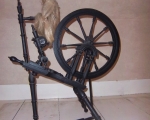 antique-spinning-wheel