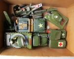 tin army toy vehicles 1