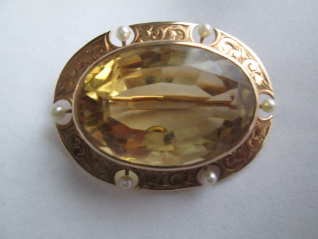 Estate jewelry pin