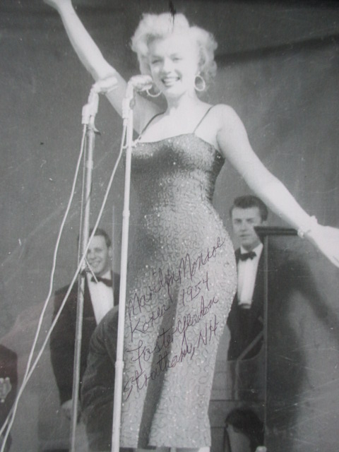Marilyn Monroe signed photo from Korean USO tour
